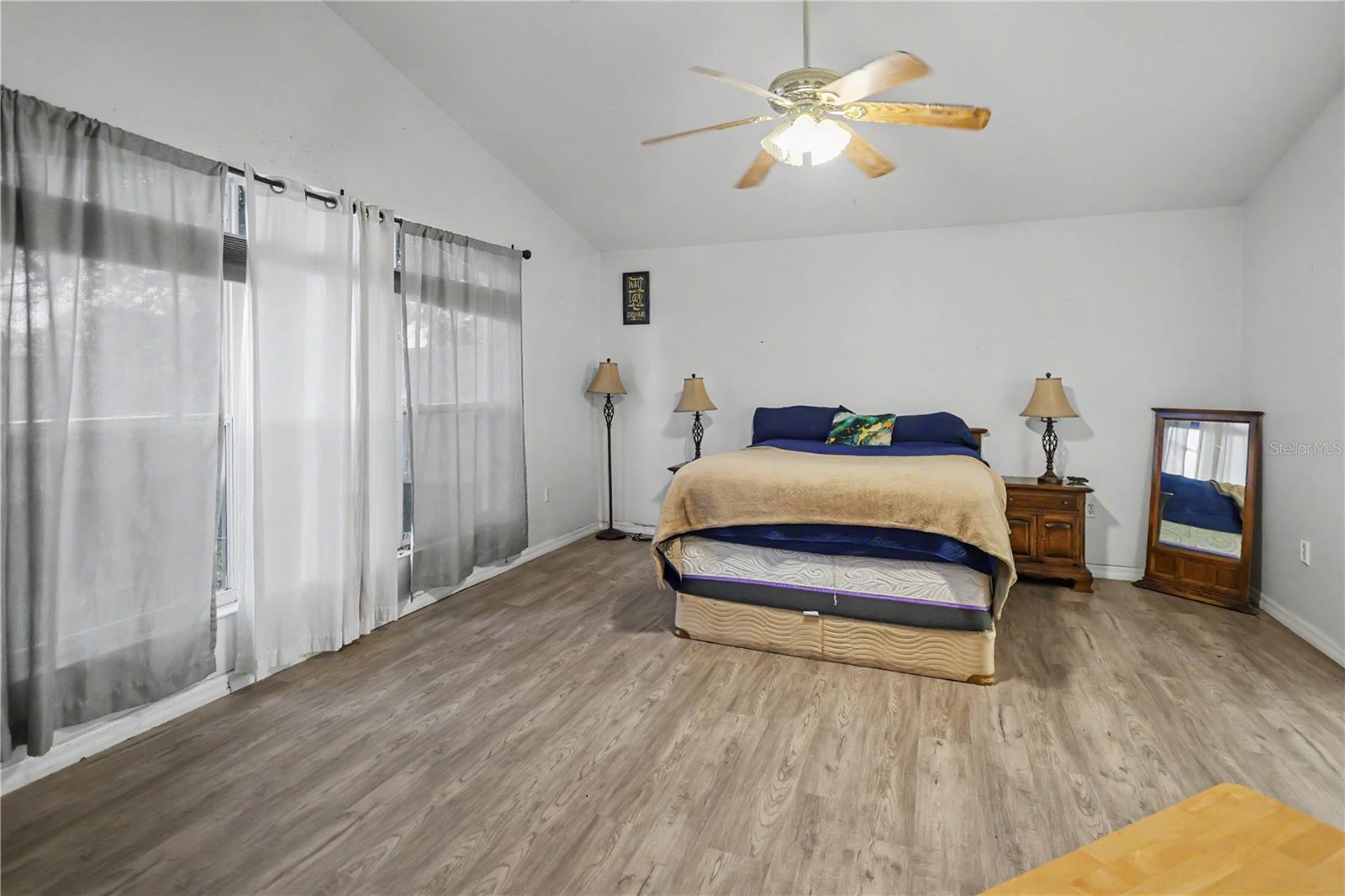 Image 12 of 24 For 10424 Stonepark Drive Drive