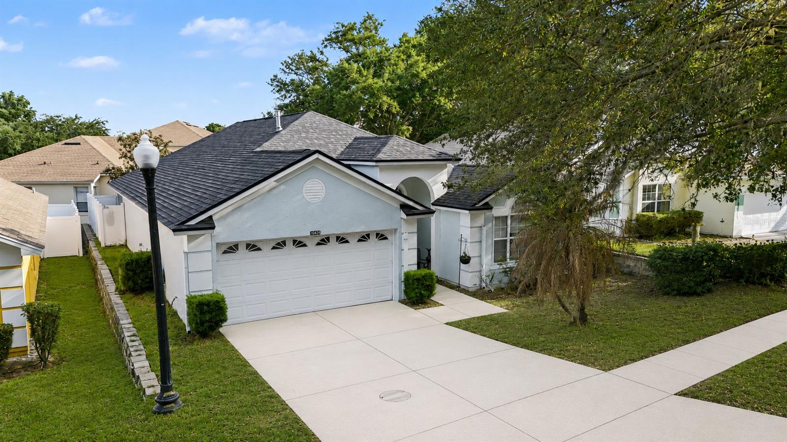 Image 2 of 24 For 10424 Stonepark Drive Drive