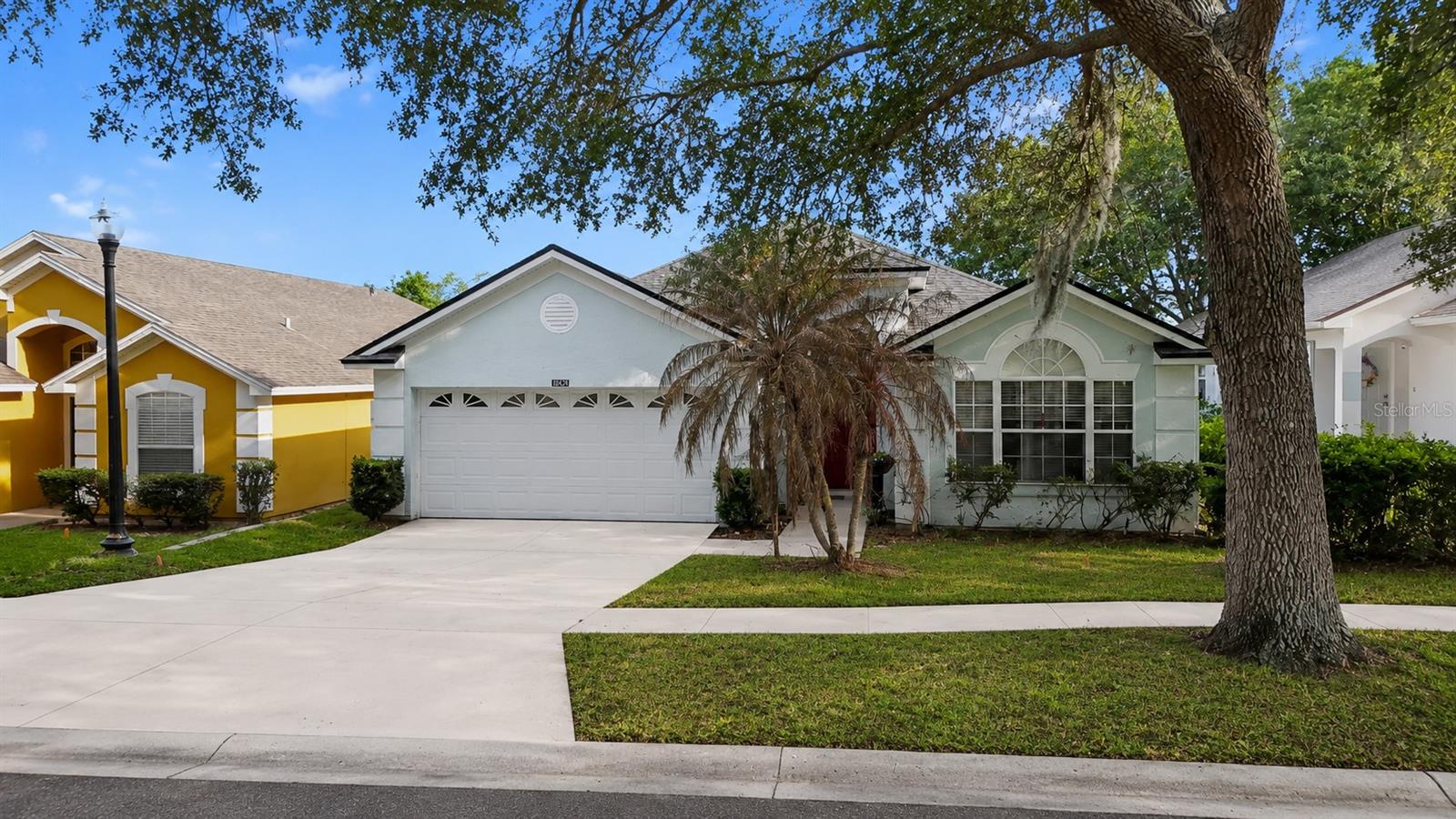 Image 3 of 24 For 10424 Stonepark Drive Drive