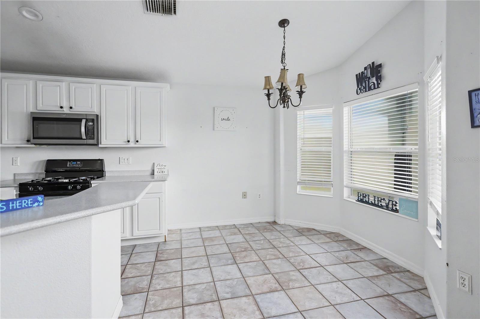 Image 9 of 24 For 10424 Stonepark Drive Drive