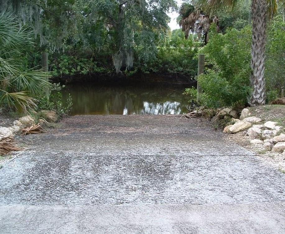 Image 4 of 9 For 5401 Tropical Woods Court