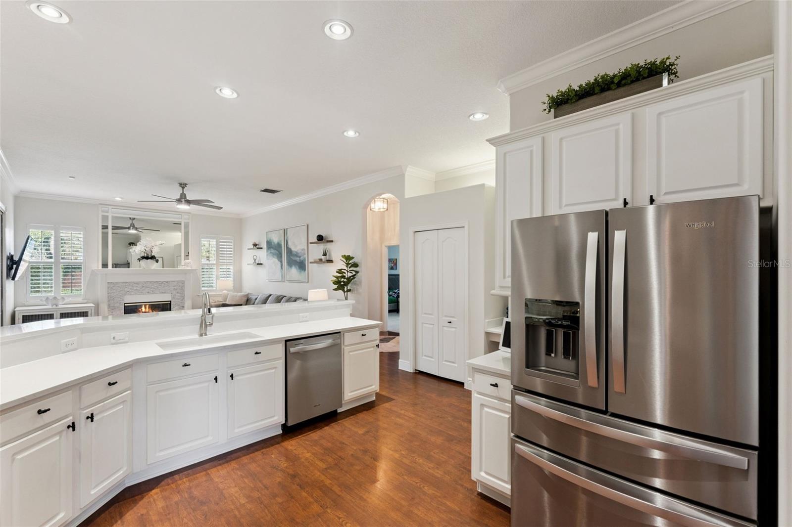 Image 10 of 37 For 2922 Willow Bay Terrace