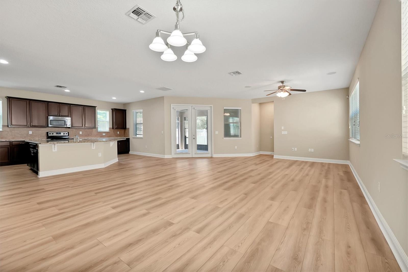 Image 12 of 53 For 7922 Winter Wren Street