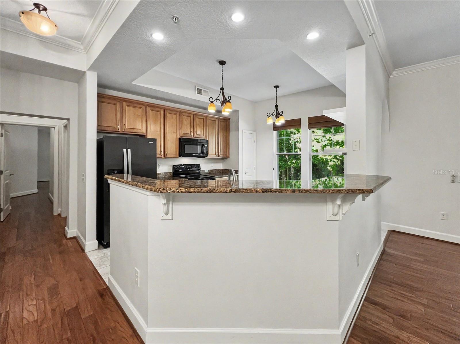 Image 11 of 65 For 1230 Wright Circle 108