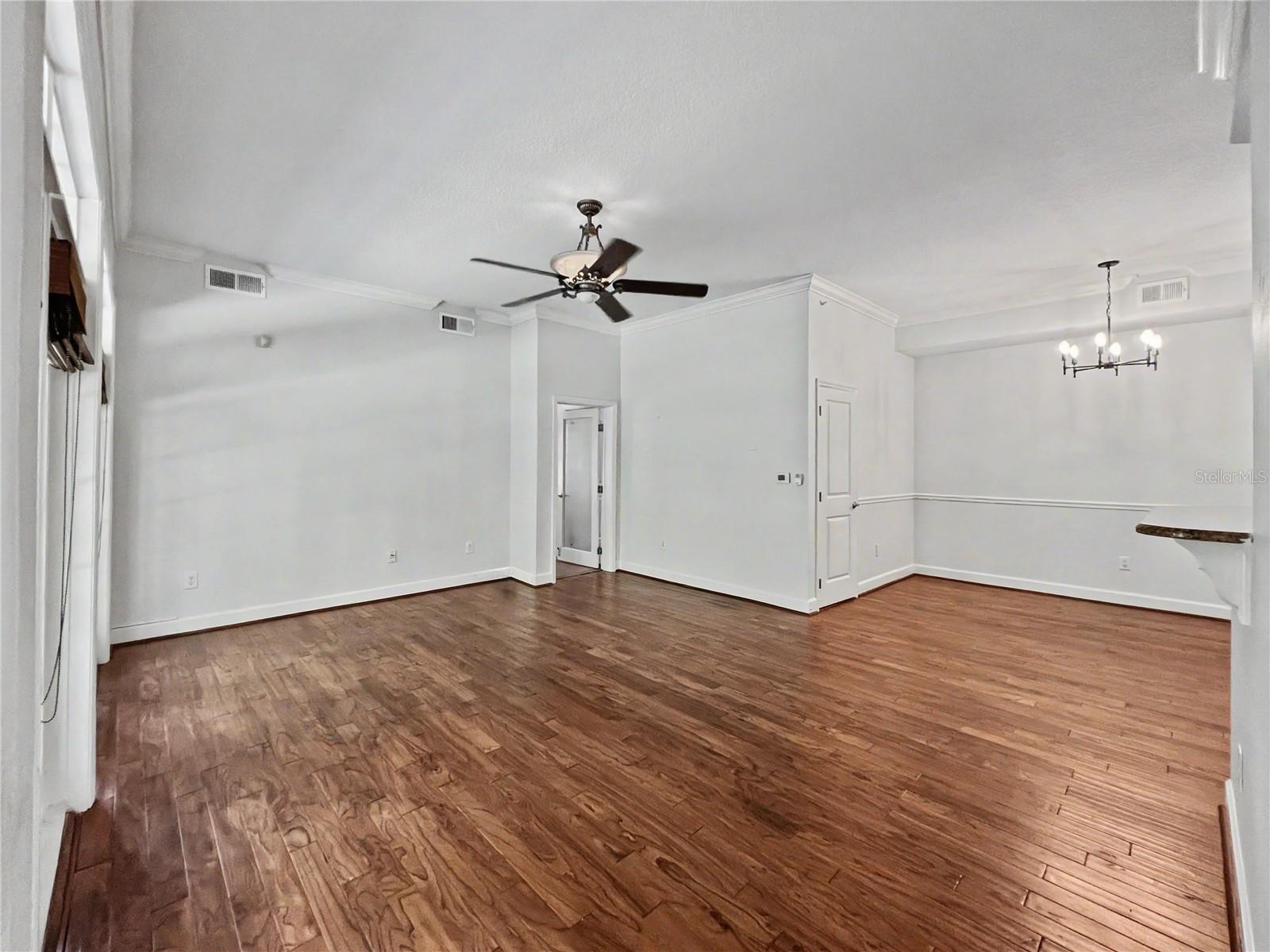 Image 16 of 65 For 1230 Wright Circle 108