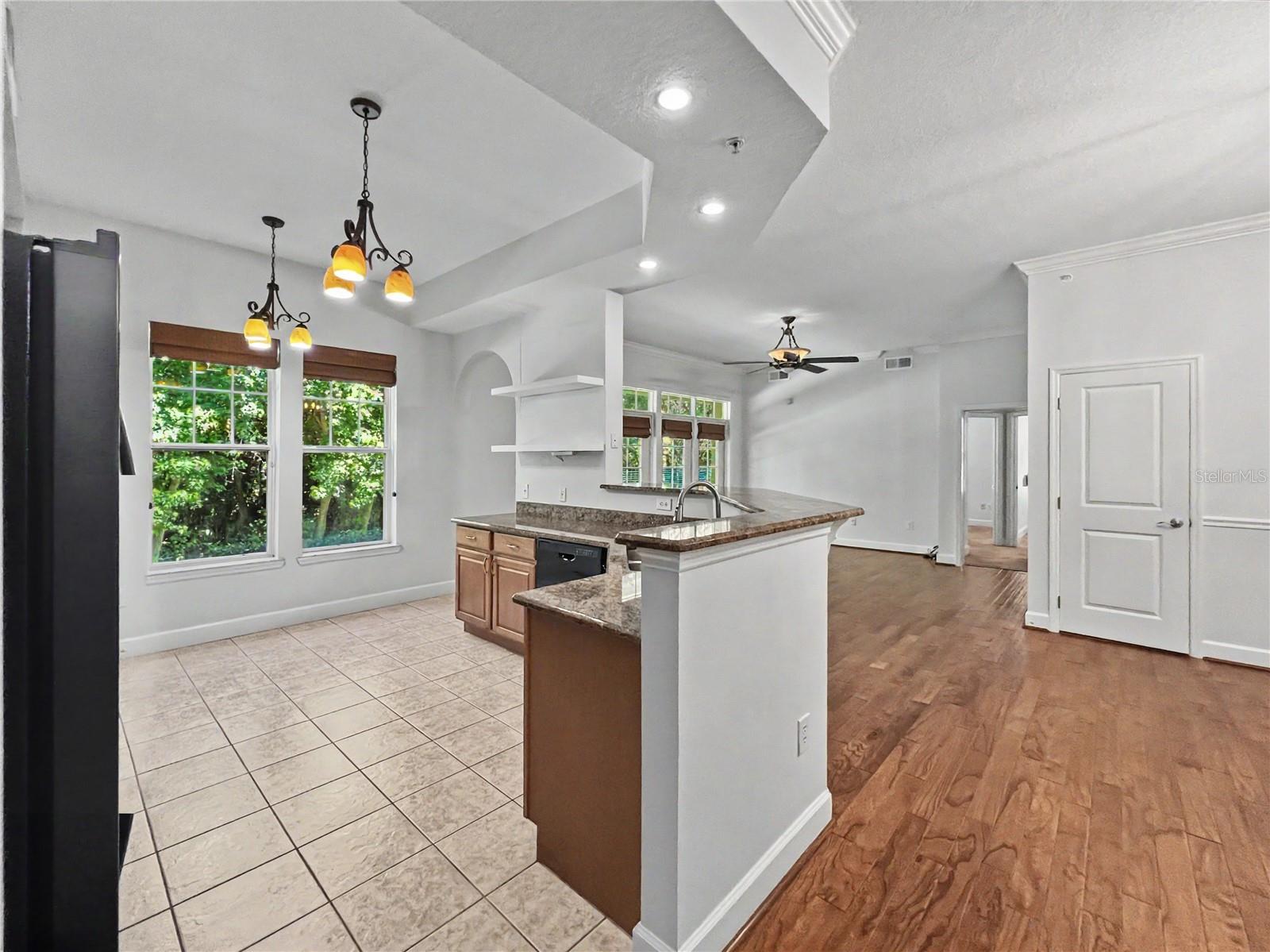 Image 9 of 65 For 1230 Wright Circle 108