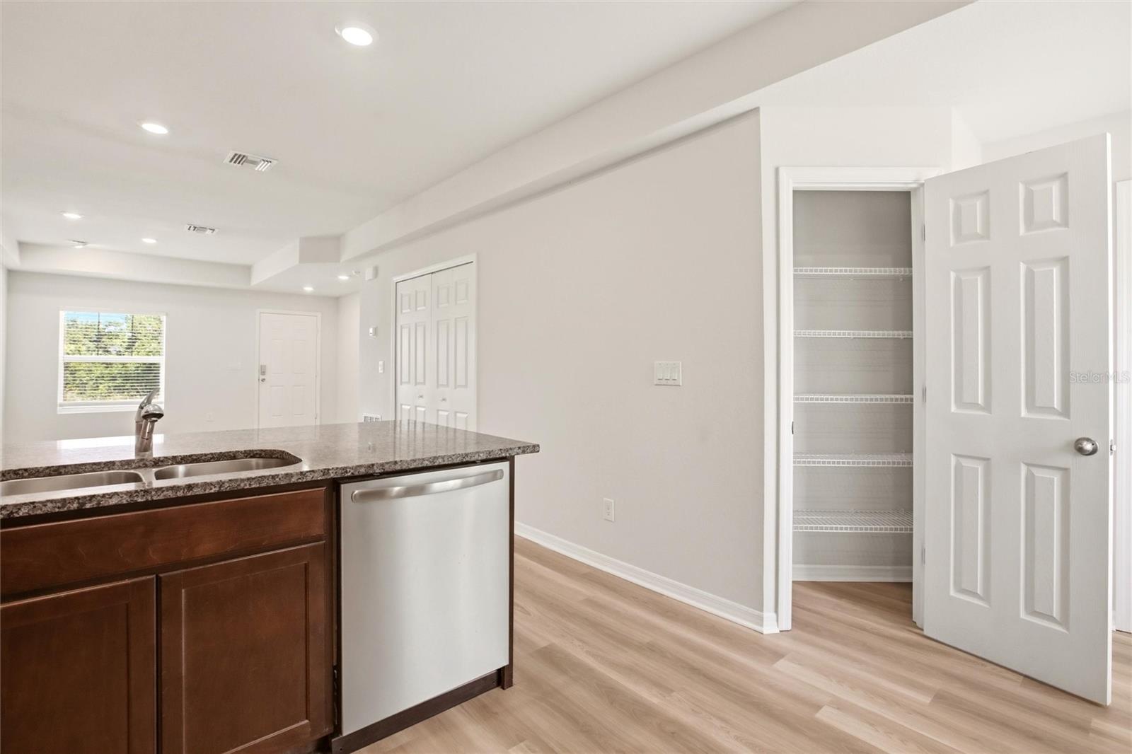 Image 18 of 46 For 29475-29477 Peace River Shores Boulevard