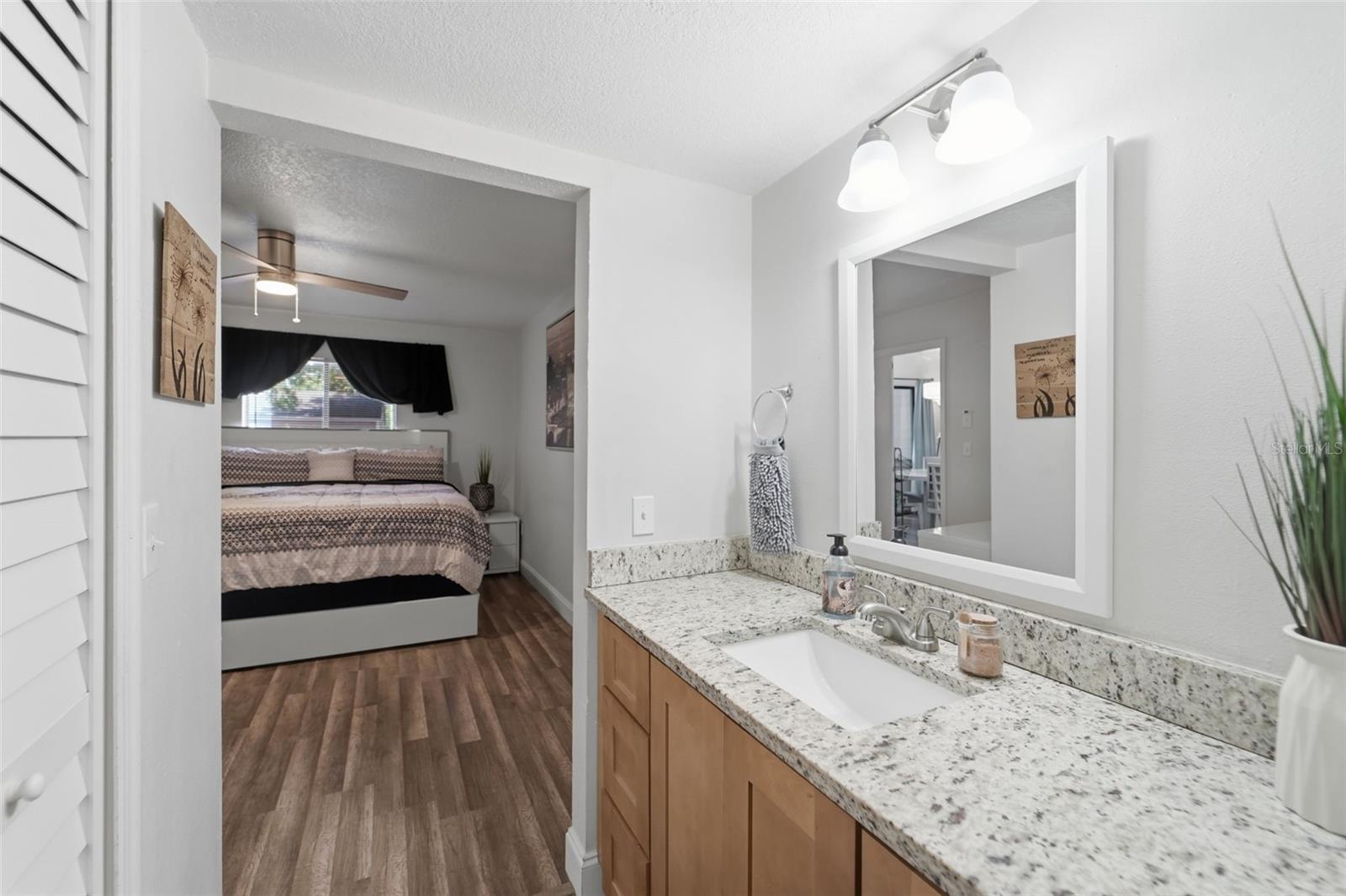 Image 21 of 26 For 537 Sun Ridge Place 107