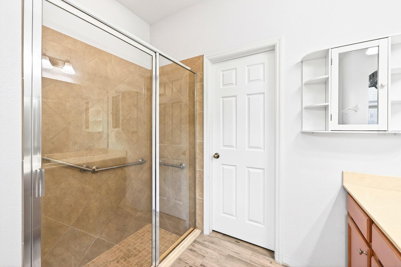 Image 18 of 46 For 2407 Parkside Meadow Drive