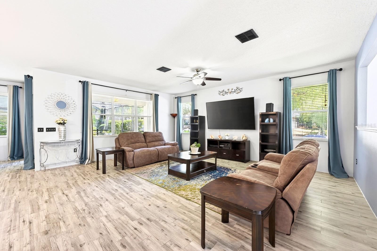 Image 6 of 46 For 2407 Parkside Meadow Drive