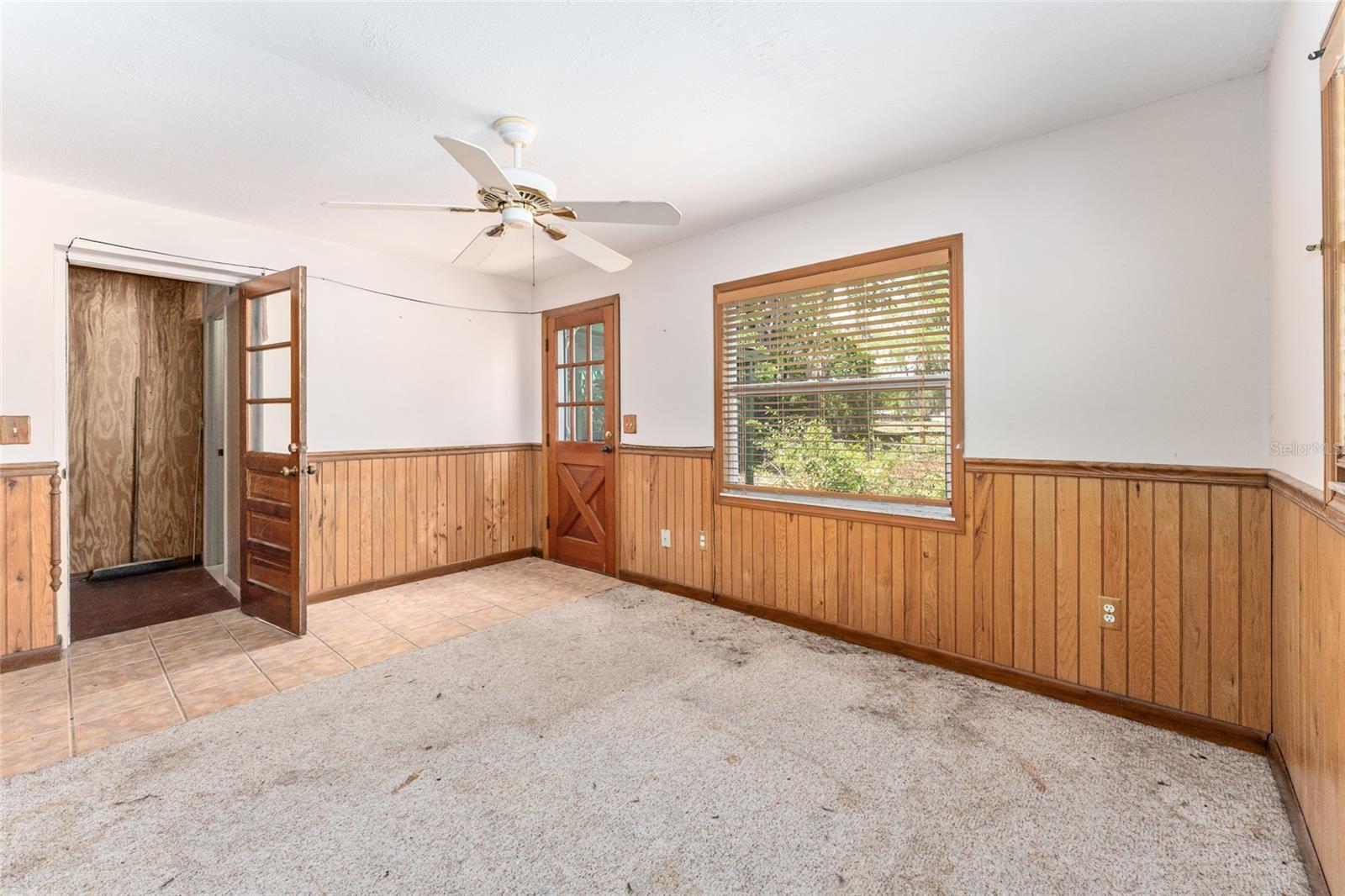 Image 33 of 62 For 927 Val Drive