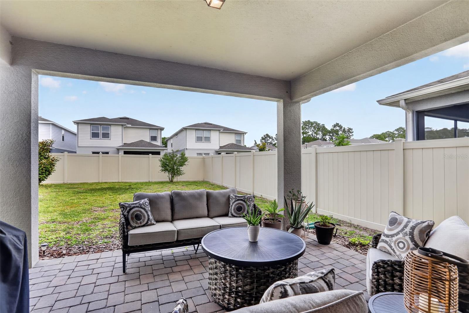 Image 36 of 53 For 17386 Saw Palmetto Avenue