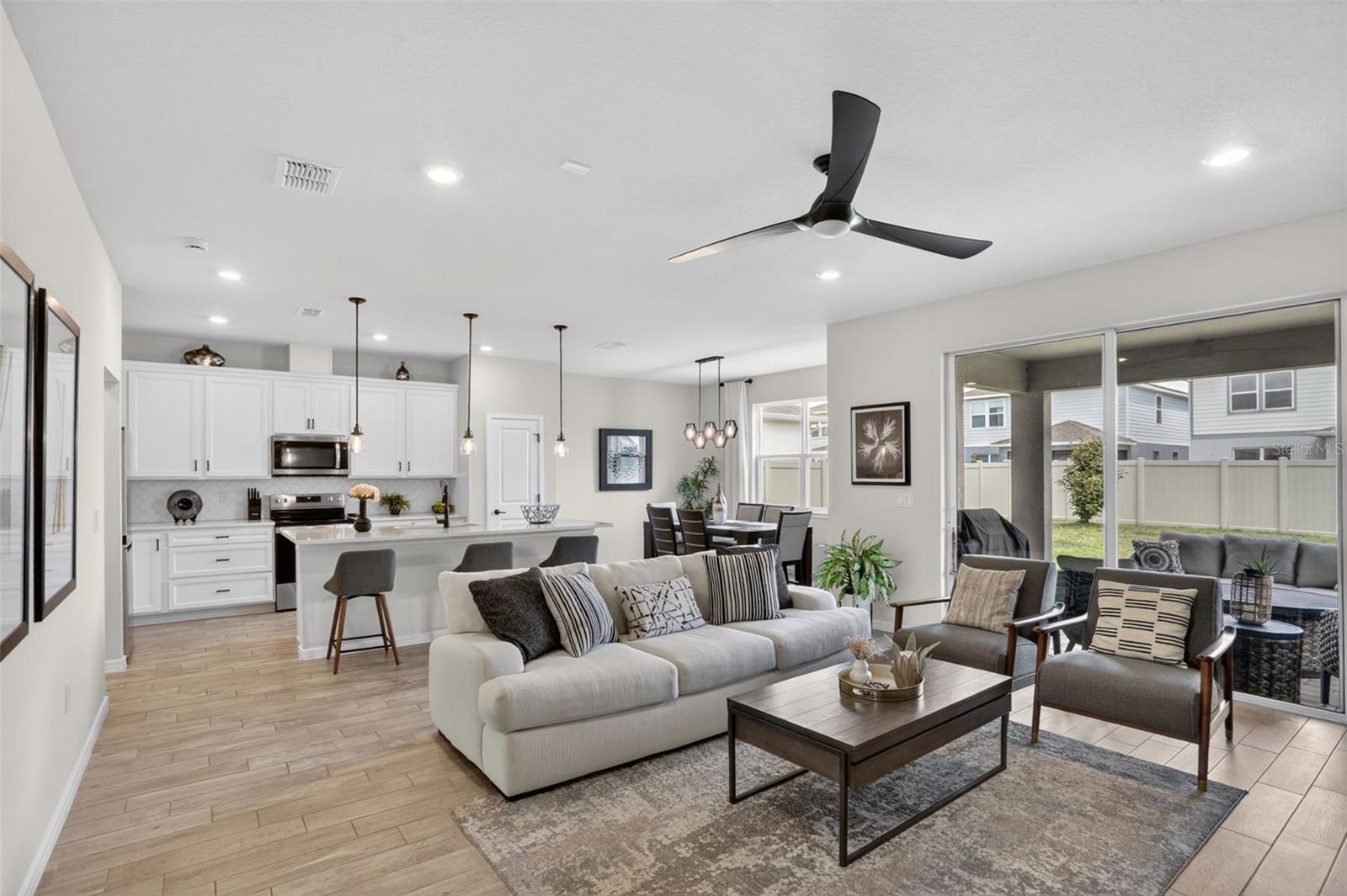 Image 4 of 53 For 17386 Saw Palmetto Avenue