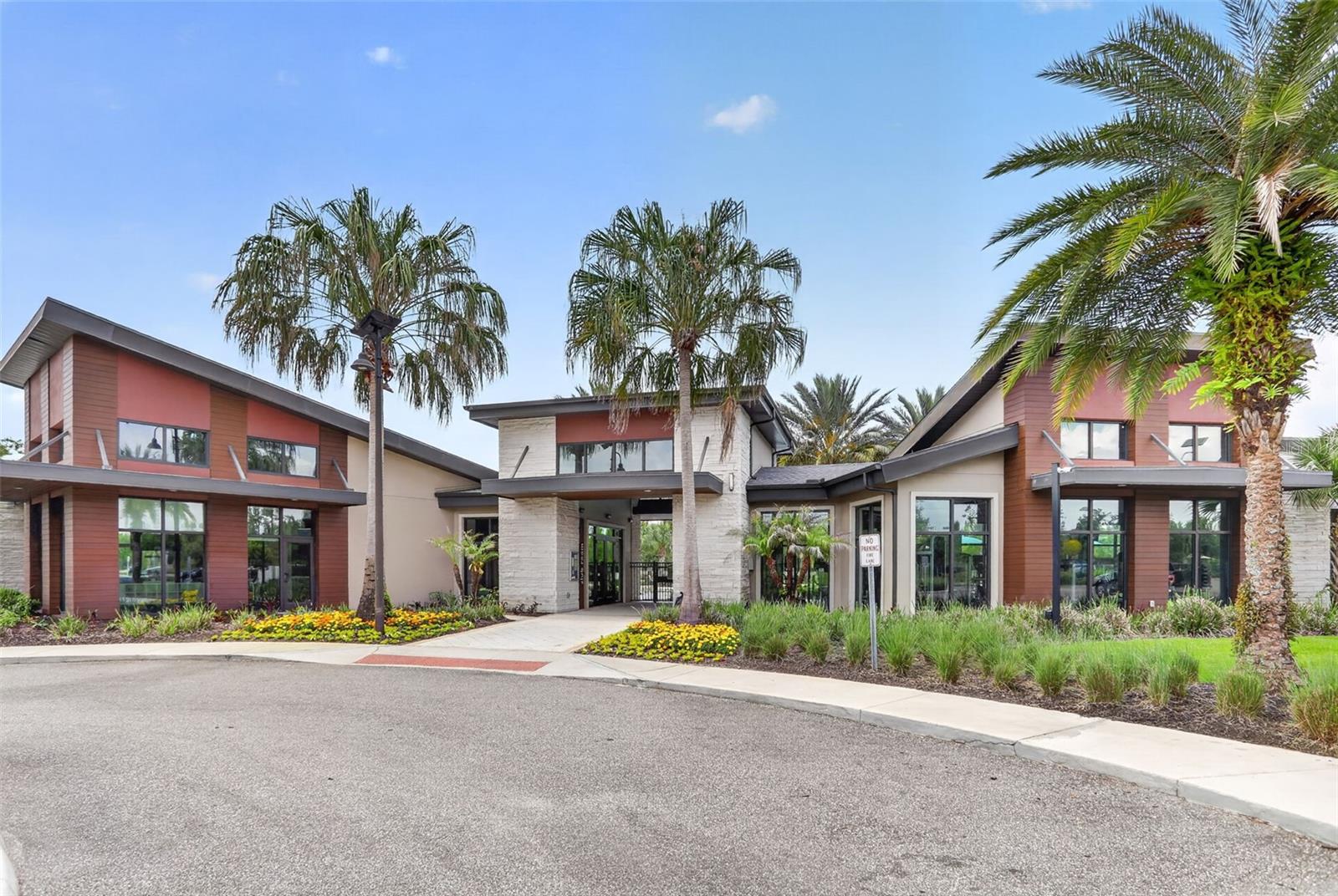 Image 40 of 53 For 17386 Saw Palmetto Avenue