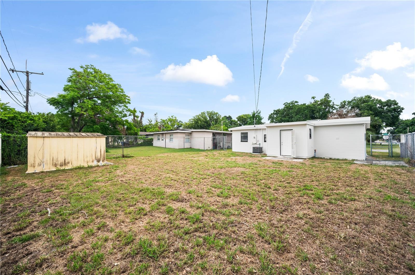 Image 20 of 22 For 4403 Lake Lawne Avenue