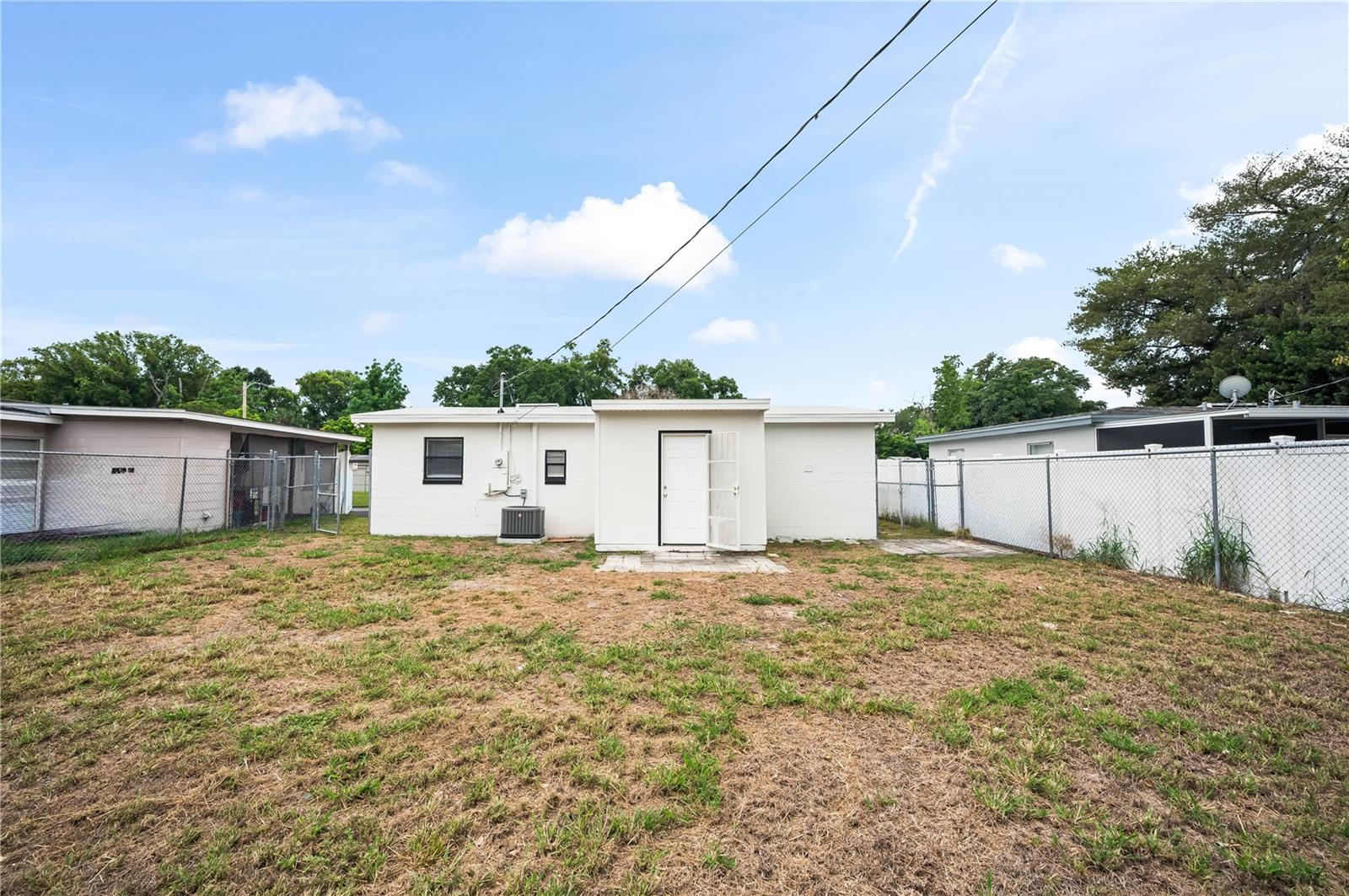 Image 21 of 22 For 4403 Lake Lawne Avenue