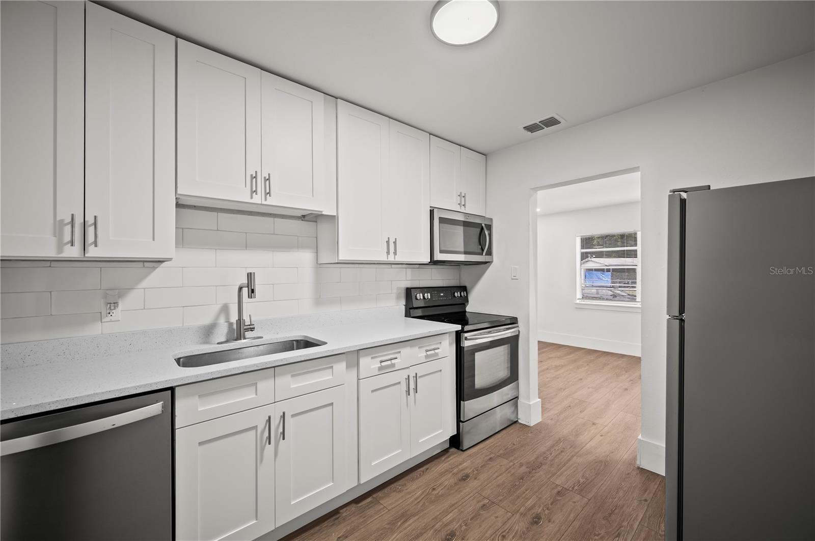 Image 3 of 22 For 4403 Lake Lawne Avenue