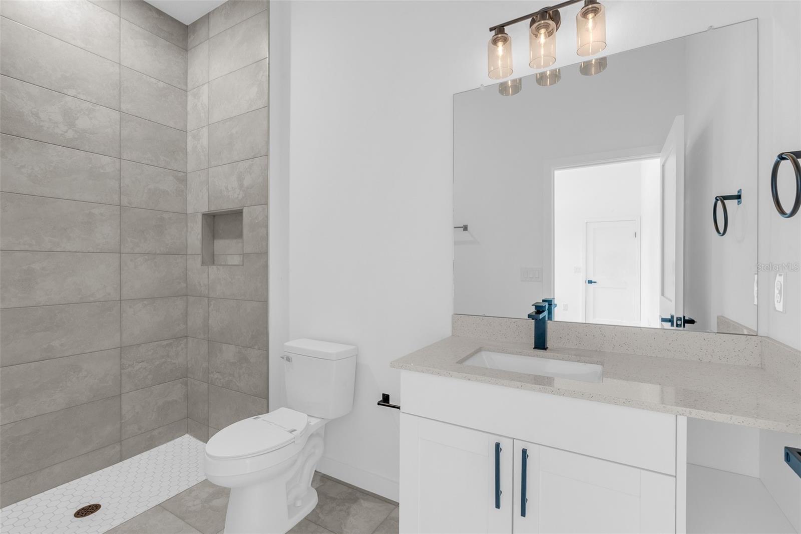 Listing photo id 26 for 9578 Wallace Way