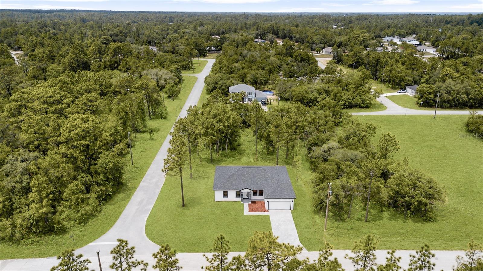 Listing photo id 33 for 9578 Wallace Way