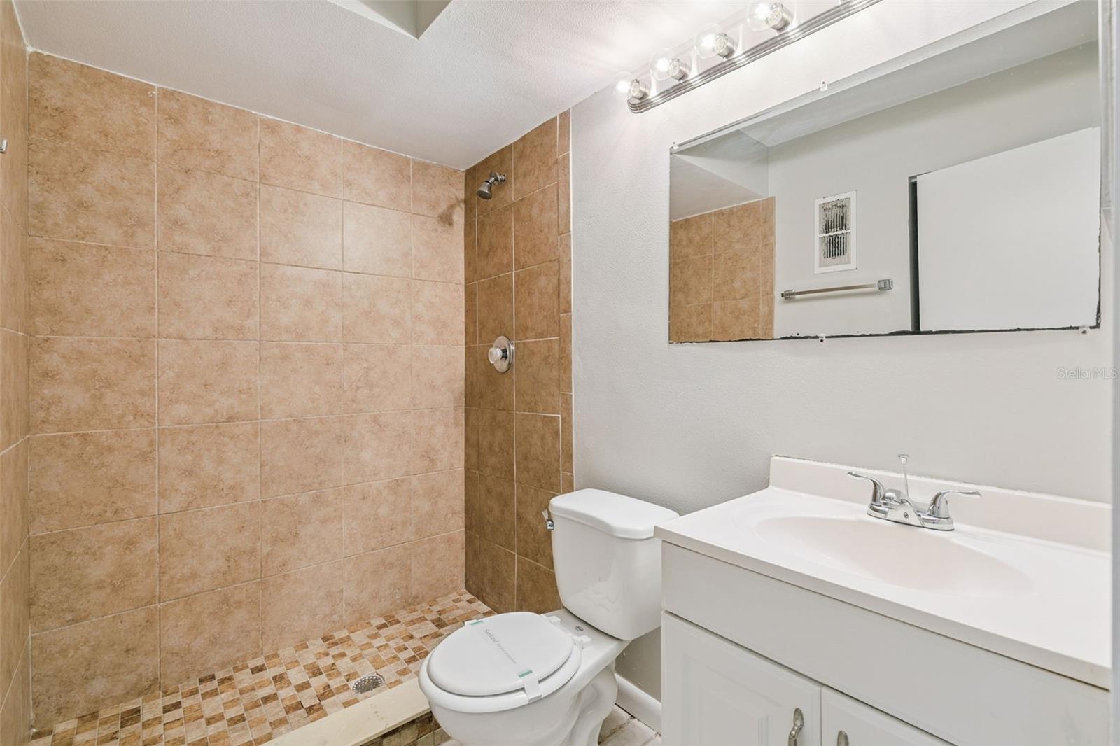 Image 7 of 13 For 4836 Marks Terrace 394