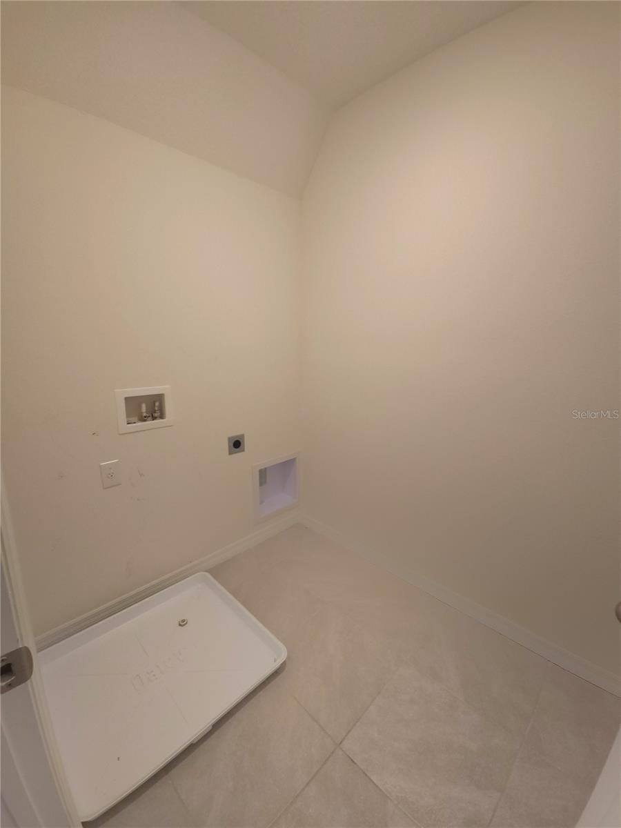 Image 8 of 20 For 575 Tortugas Street