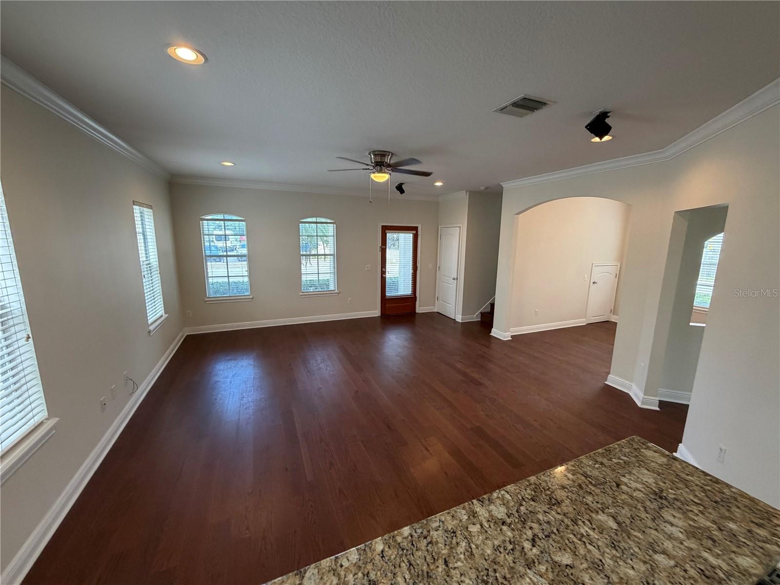 Image 2 of 28 For 3400 Golfview Boulevard A