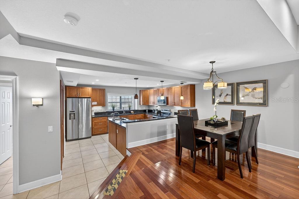 Image 10 of 40 For 14525 Damai Lane 14525