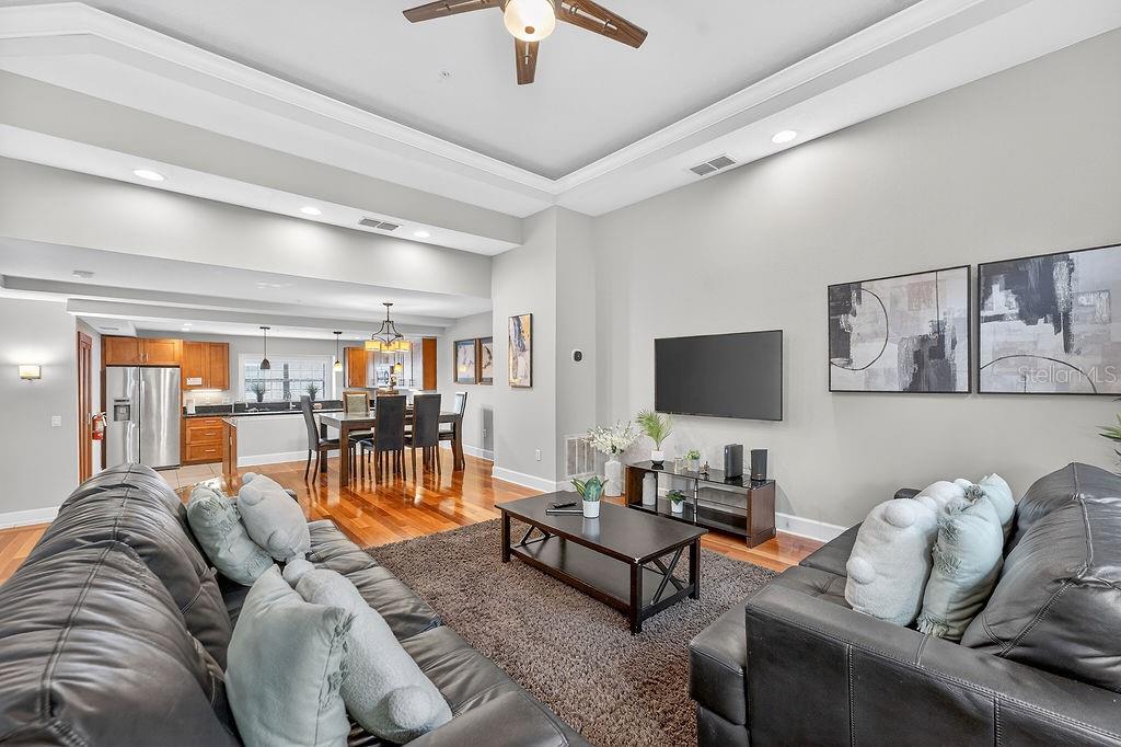 Image 14 of 40 For 14525 Damai Lane 14525