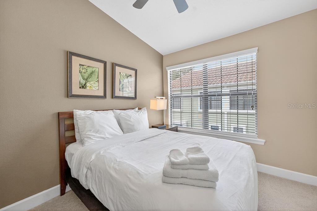 Image 24 of 40 For 14525 Damai Lane 14525