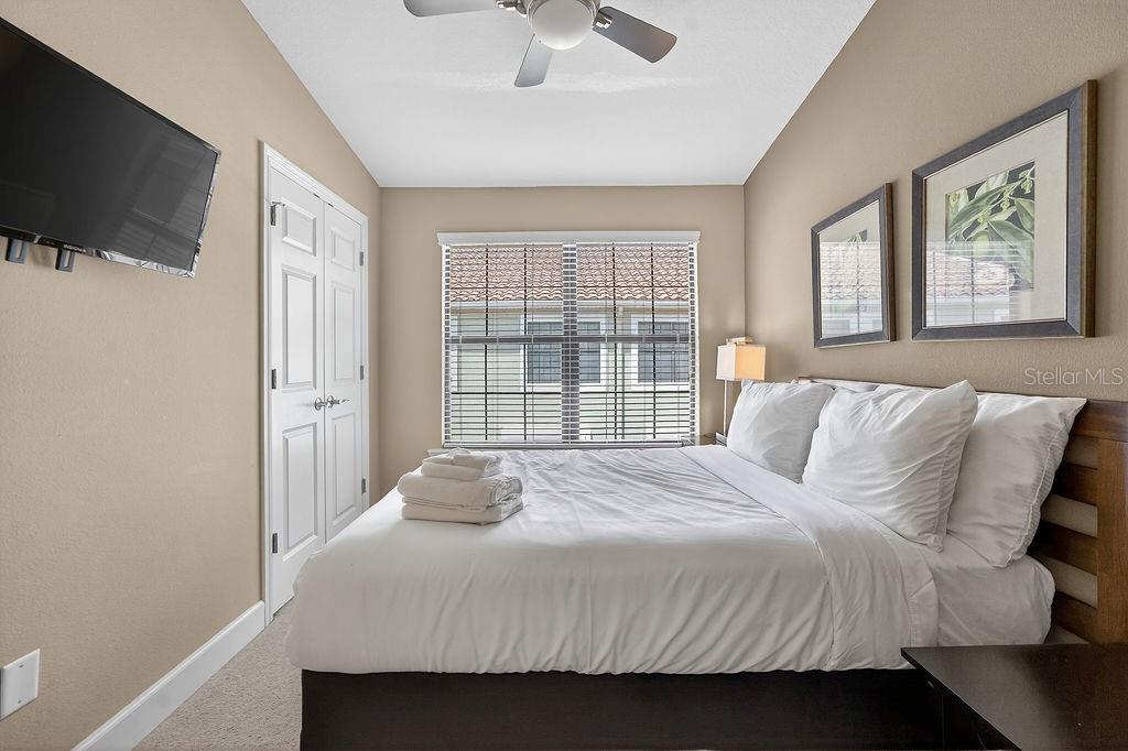 Image 25 of 40 For 14525 Damai Lane 14525