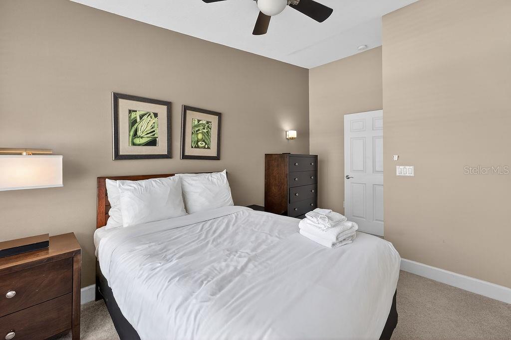 Image 27 of 40 For 14525 Damai Lane 14525