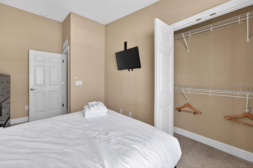 Image 28 of 40 For 14525 Damai Lane 14525