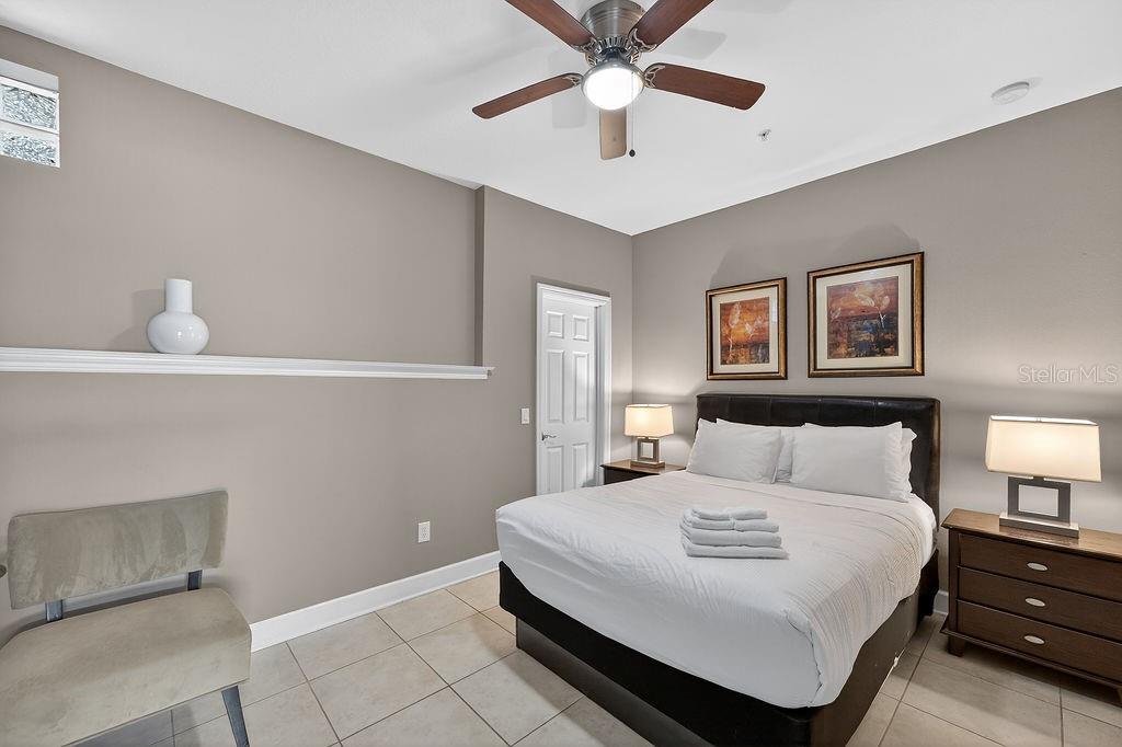Image 32 of 40 For 14525 Damai Lane 14525