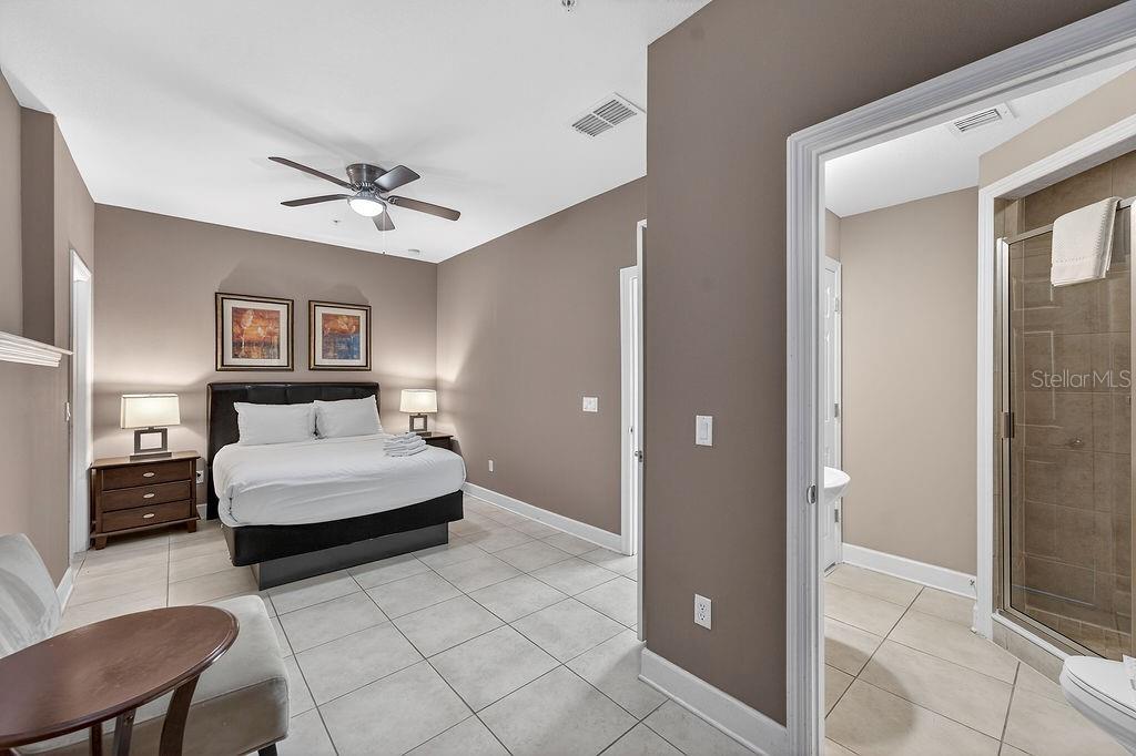 Image 33 of 40 For 14525 Damai Lane 14525