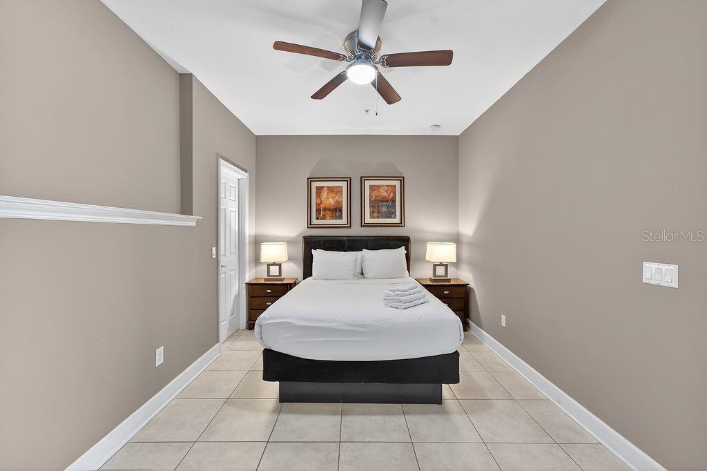 Image 34 of 40 For 14525 Damai Lane 14525