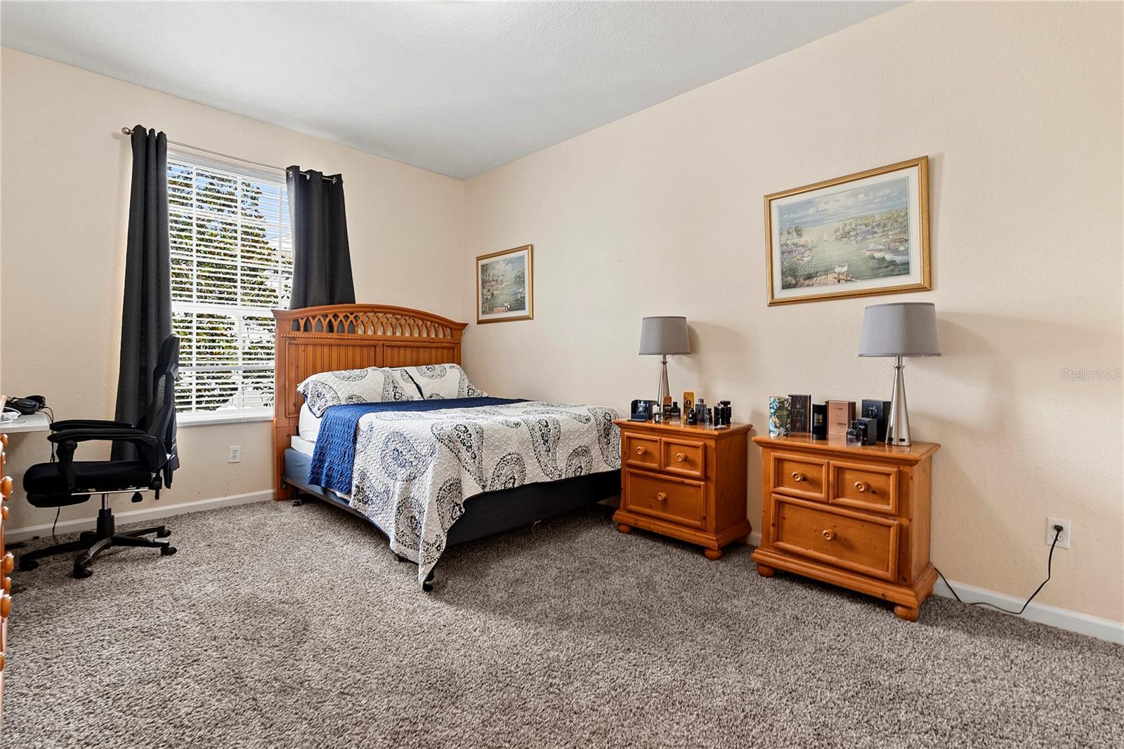 Image 13 of 29 For 8103 Coconut Palm Way 205