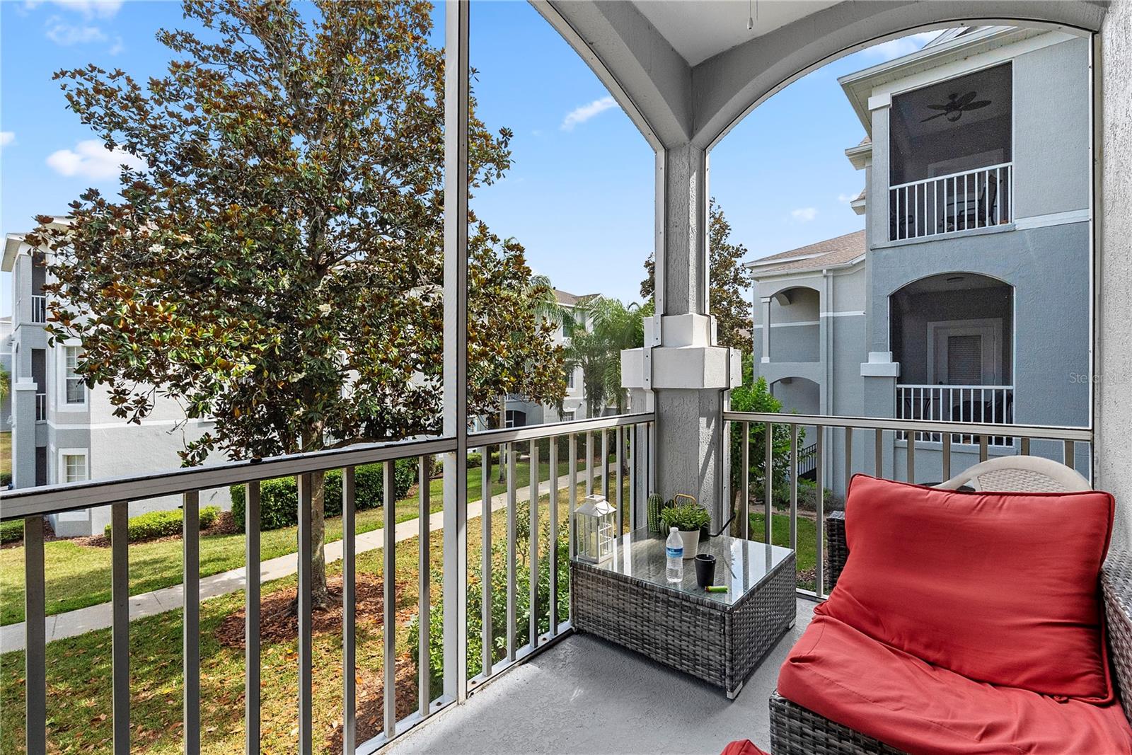 Image 17 of 29 For 8103 Coconut Palm Way 205