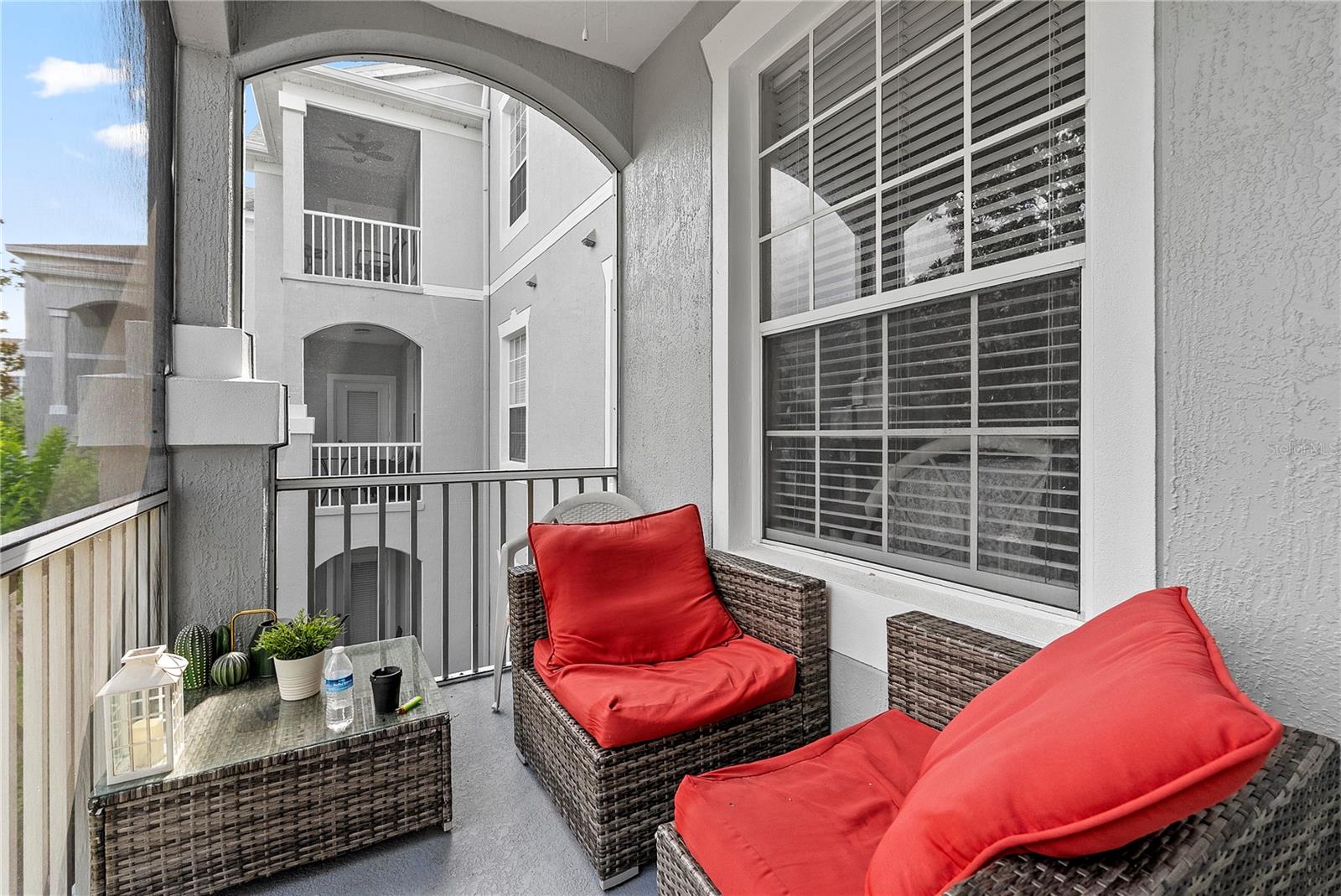 Image 18 of 29 For 8103 Coconut Palm Way 205