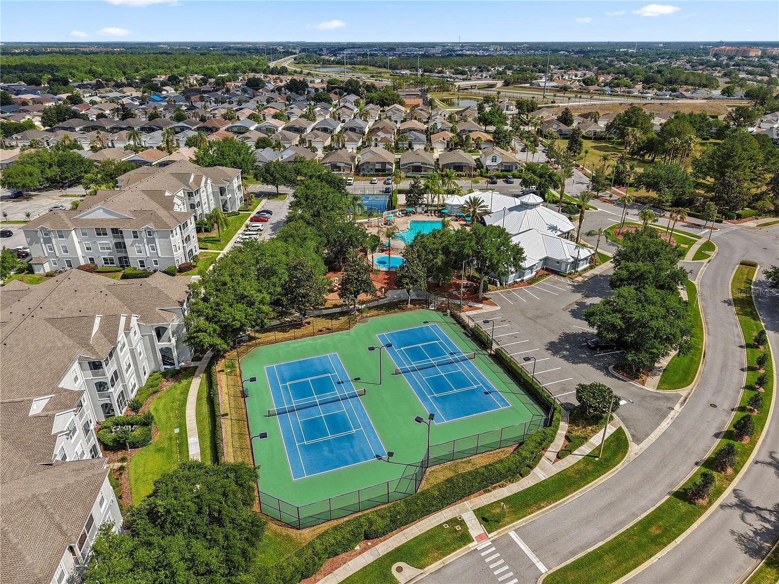 Image 26 of 29 For 8103 Coconut Palm Way 205