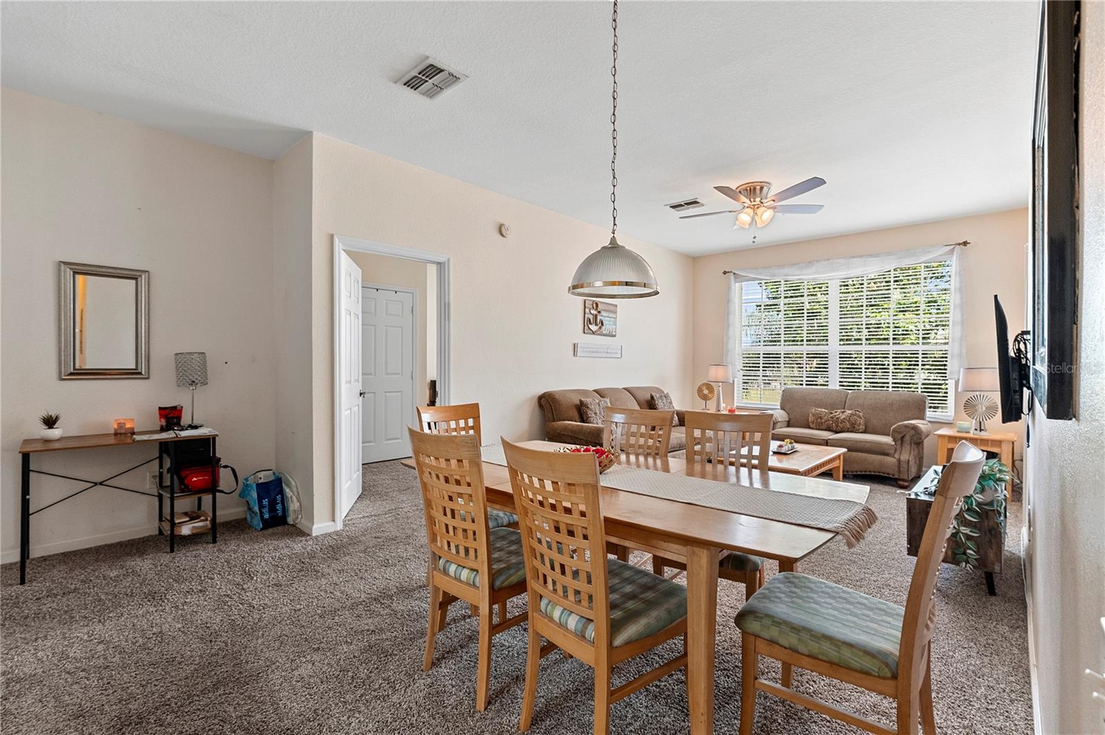 Image 3 of 29 For 8103 Coconut Palm Way 205