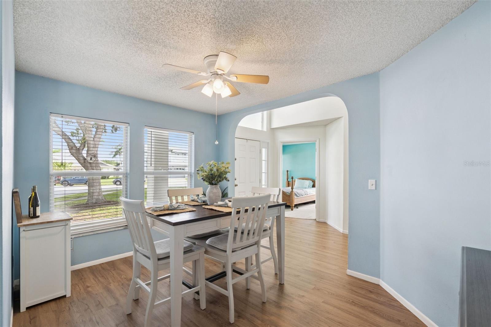 Image 7 of 48 For 12620 Waterhaven Circle