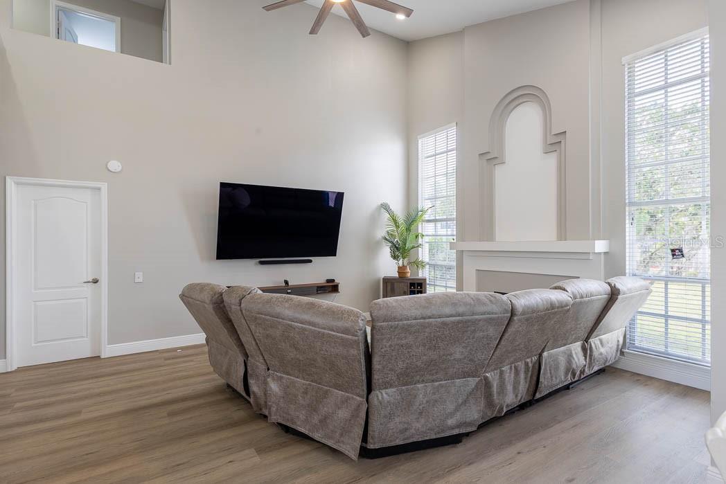 Image 11 of 58 For 3432 Idlegrove Court
