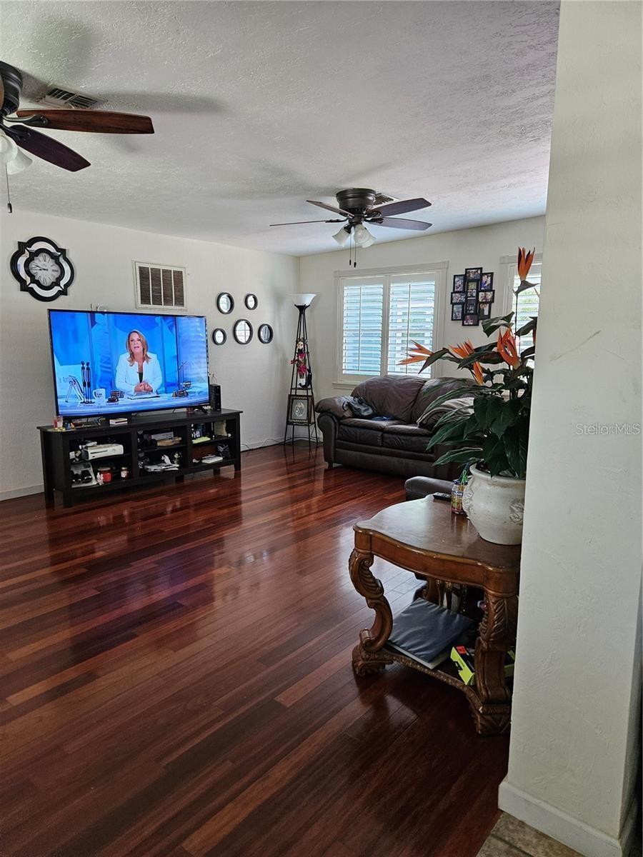 Image 2 of 12 For 11500 Judge Avenue