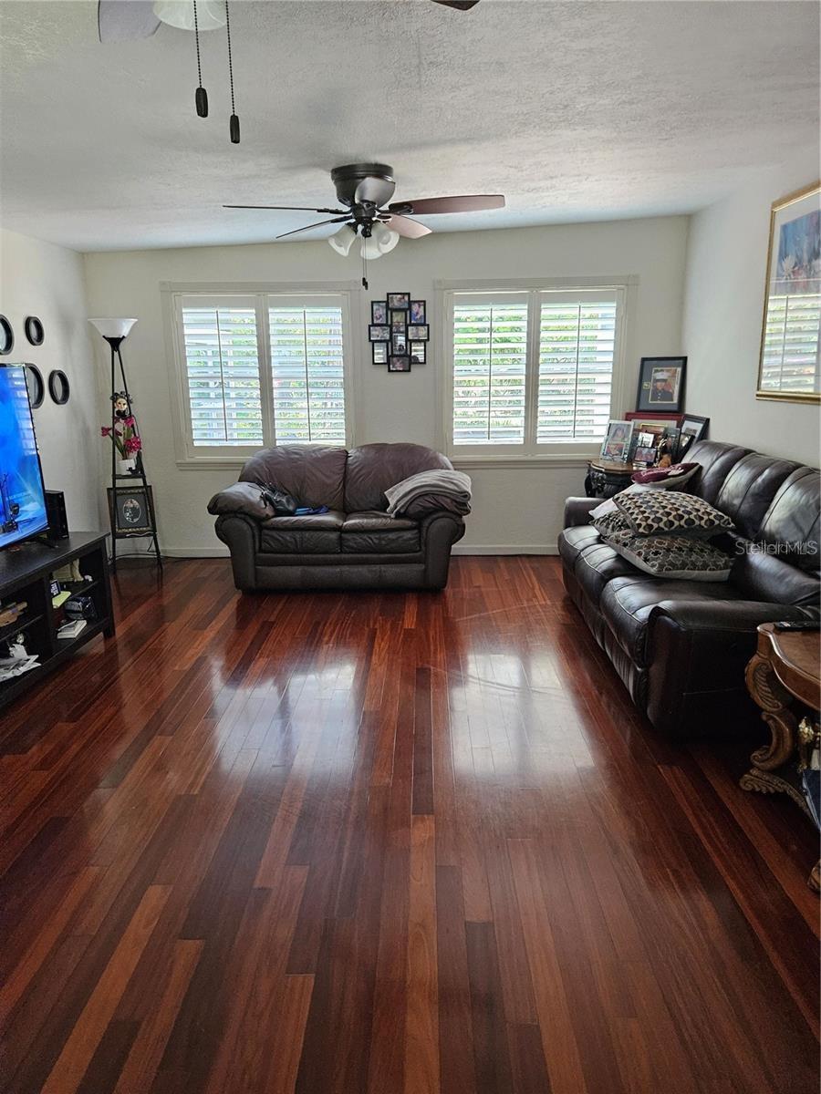 Image 7 of 12 For 11500 Judge Avenue