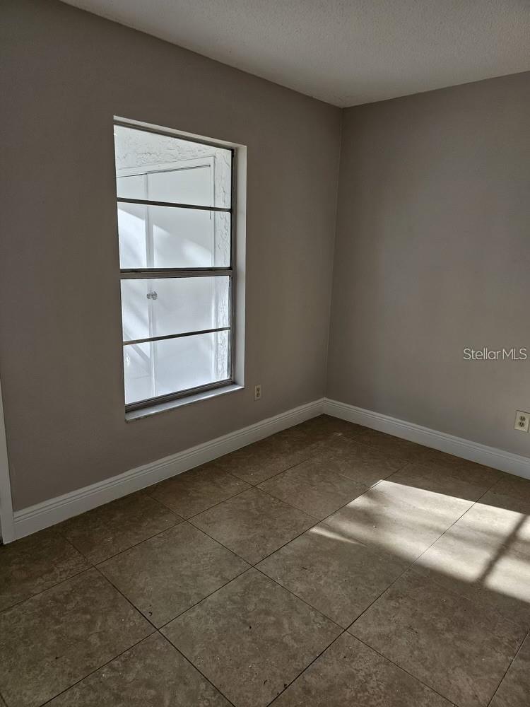 Image 13 of 18 For 801 Northlake Drive 801