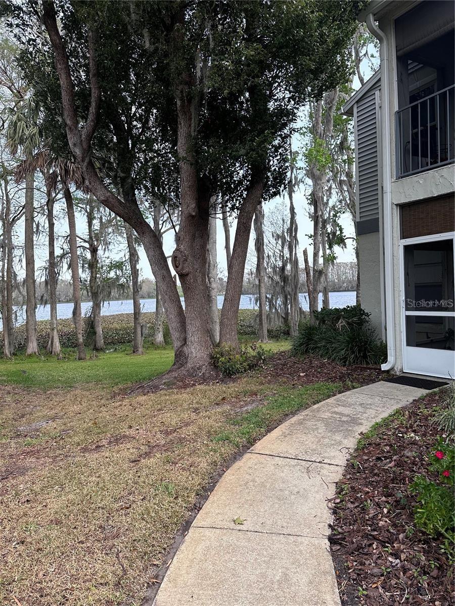 Image 2 of 18 For 801 Northlake Drive 801