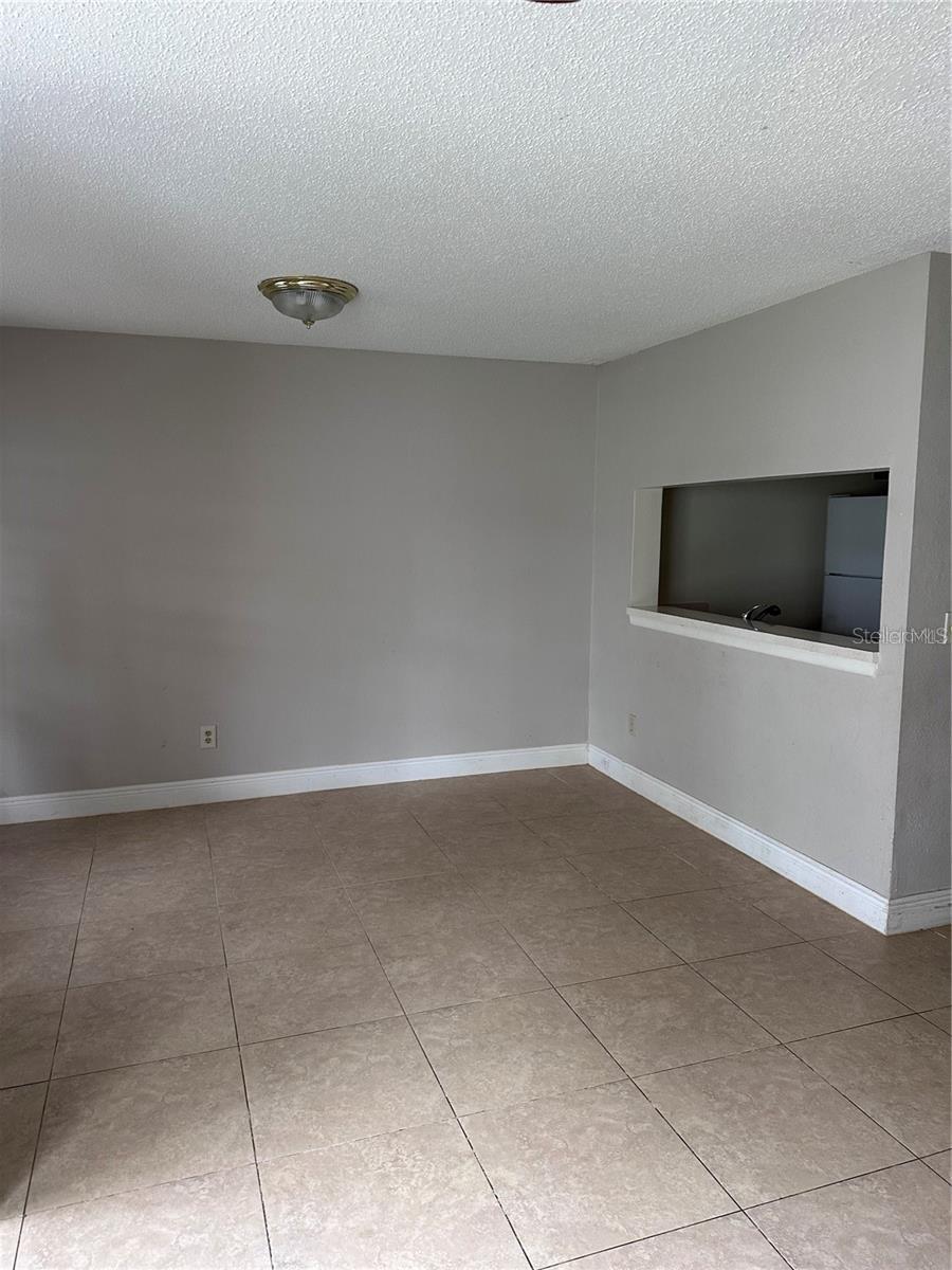 Image 7 of 18 For 801 Northlake Drive 801