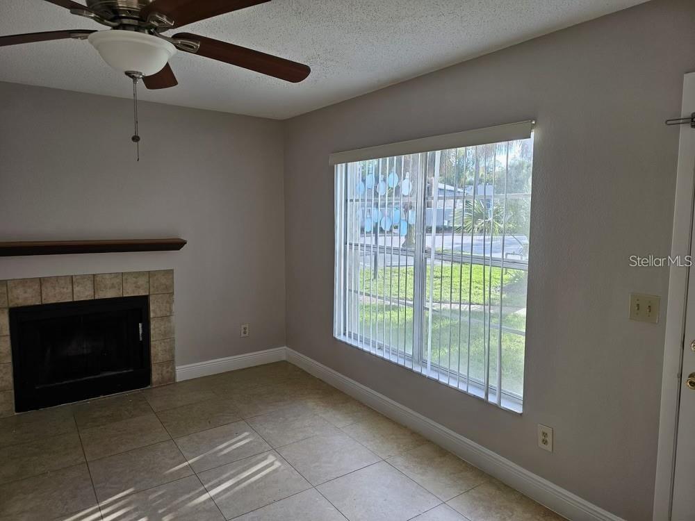 Image 8 of 18 For 801 Northlake Drive 801