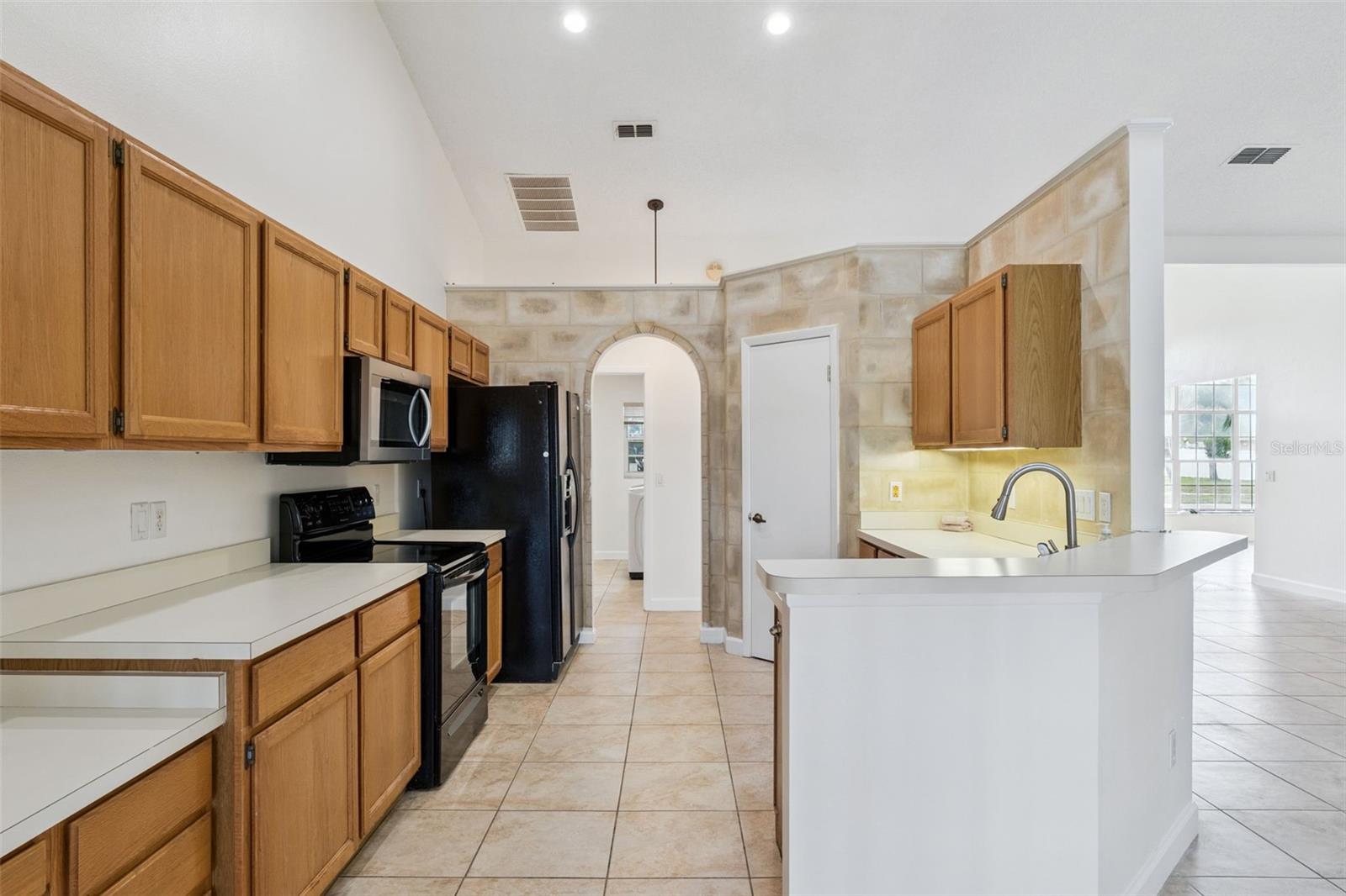 Image 14 of 35 For 12879 Lower River Boulevard