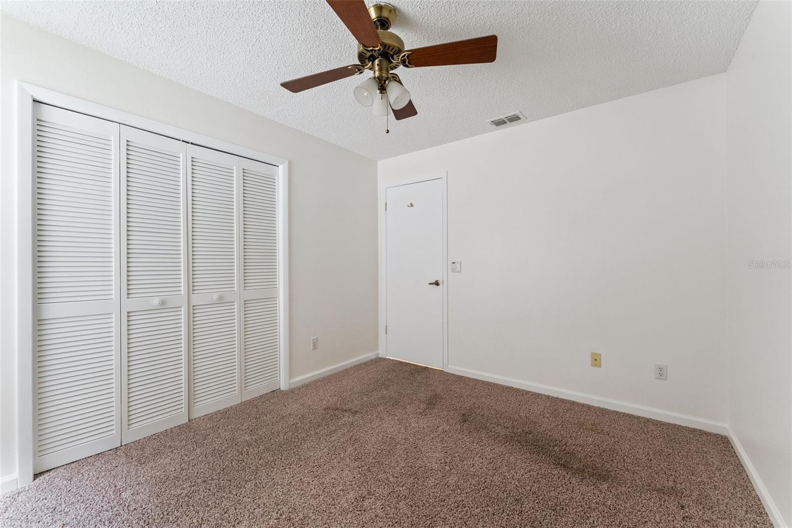 Image 20 of 35 For 12879 Lower River Boulevard